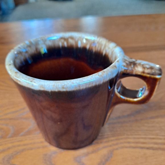 Hull Pottery Brown Drip Glaze Coffee Mug Cup Made in USA - Picture 5 of 5
